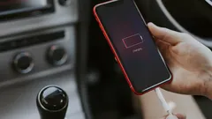 Funzioni nascoste del telefono che lo scaricano all’istante: ecco dove sono e come disattivarle